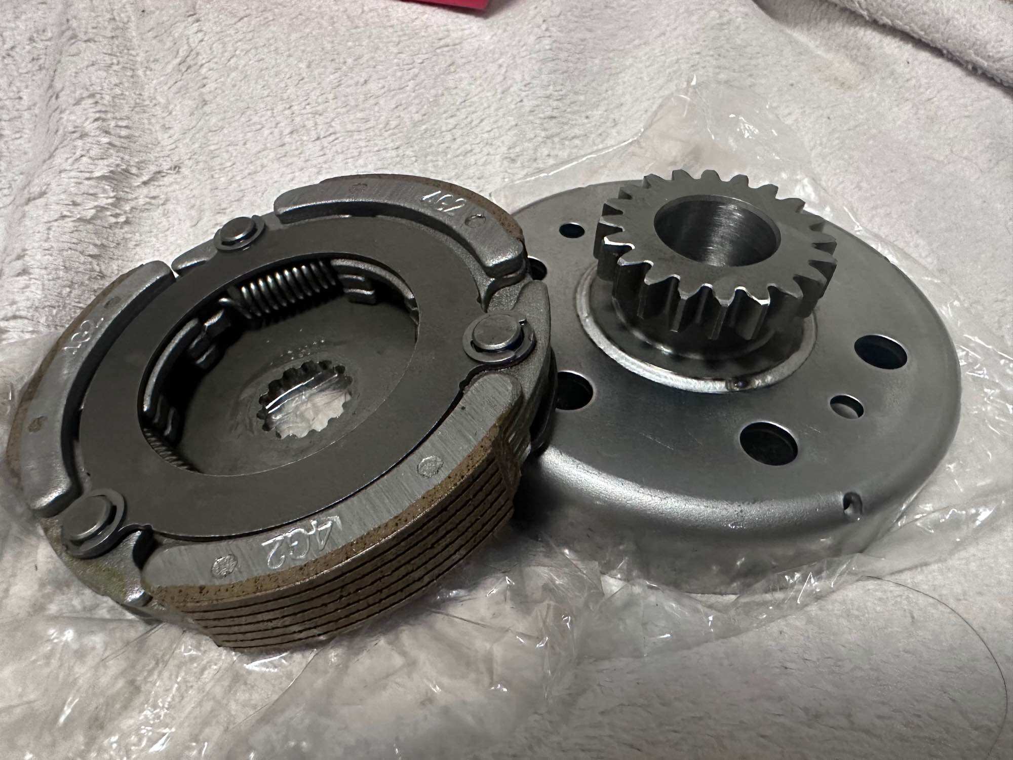 Clutch (w/ Spring)